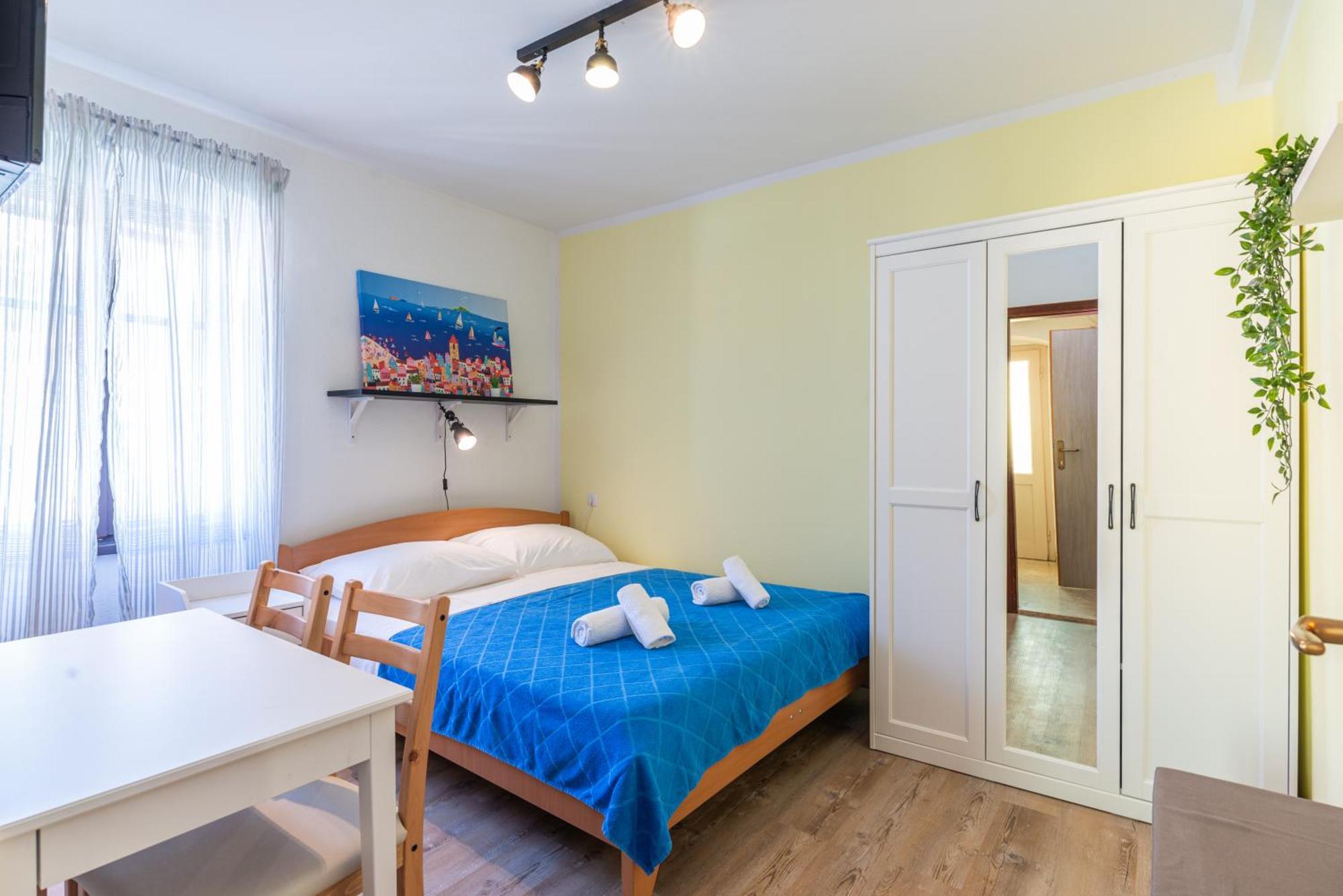 Rooms & Studio Apartments By The Way Baska  Exterior photo