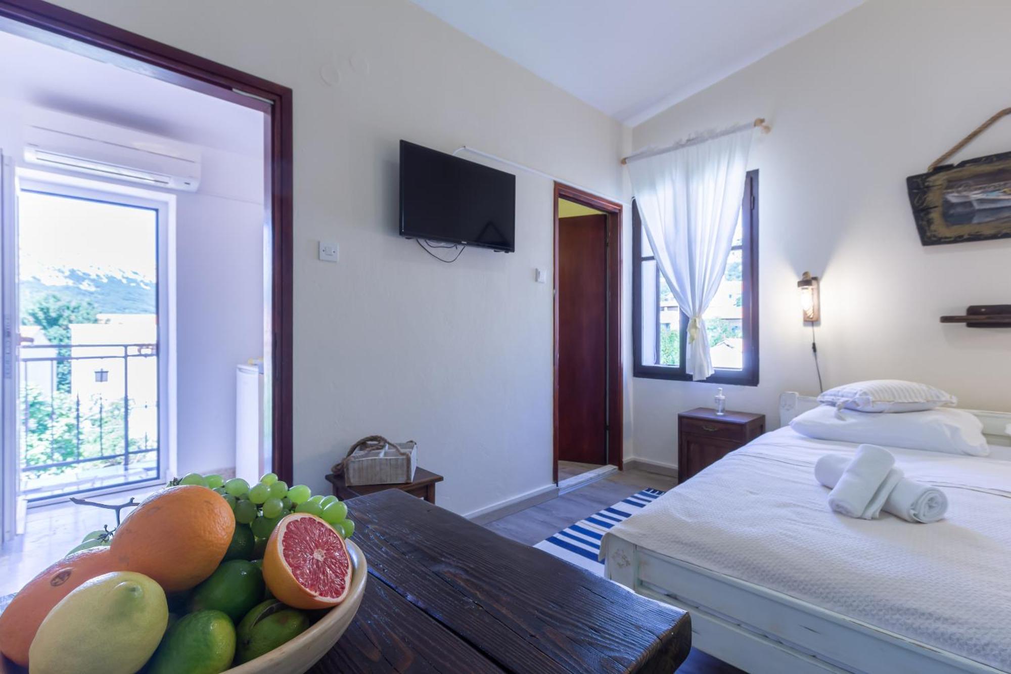 Rooms & Studio Apartments By The Way Baska  Exterior photo